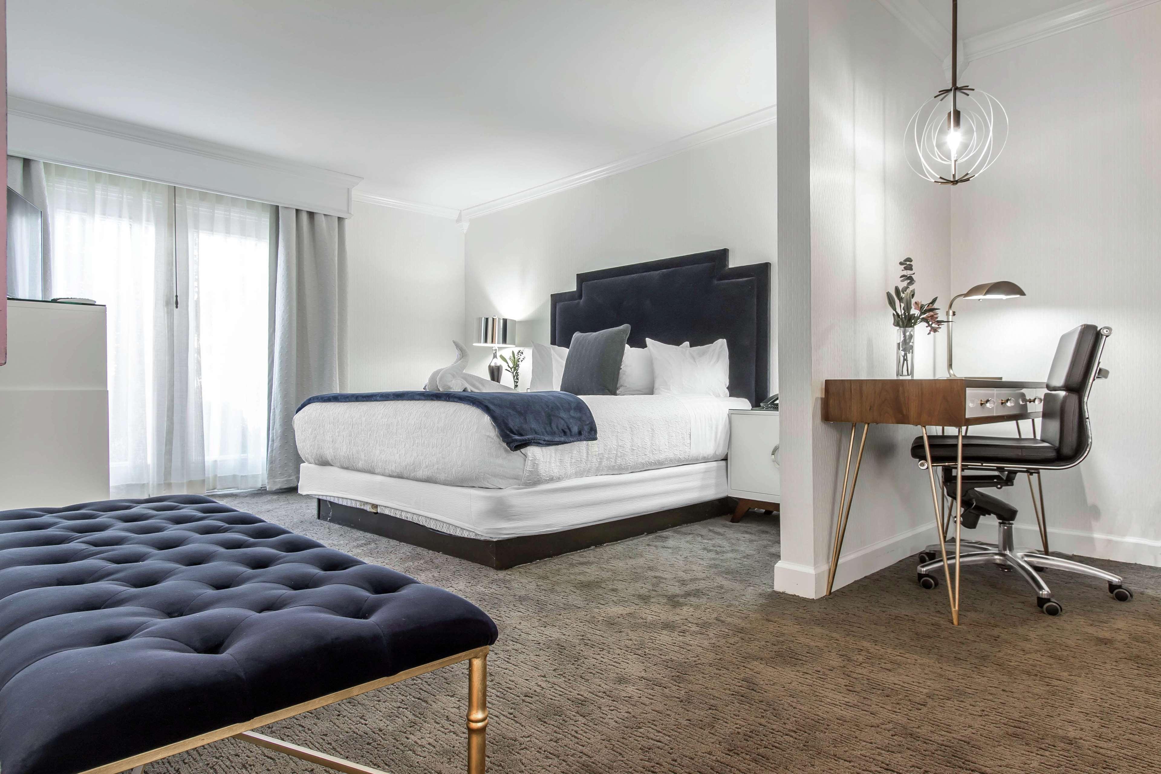 The Burgundy Hotel, Tapestry Collection By Hilton Little Rock Buitenkant foto