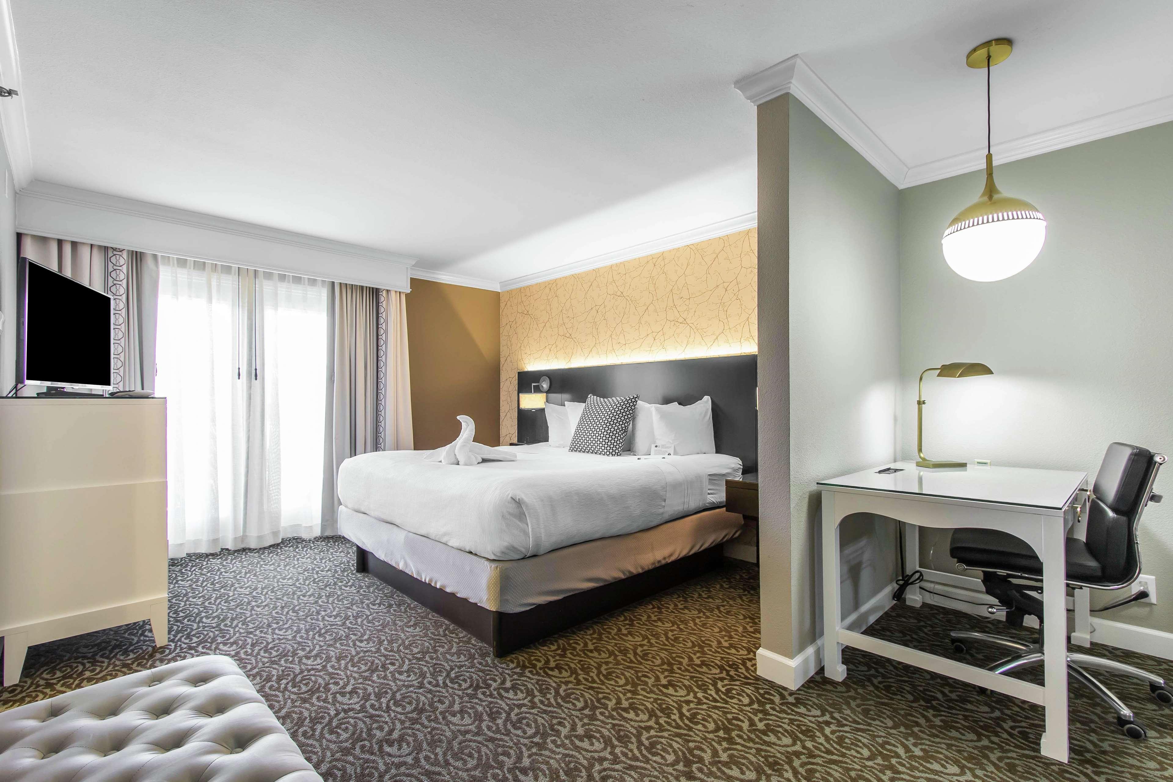 The Burgundy Hotel, Tapestry Collection By Hilton Little Rock Buitenkant foto